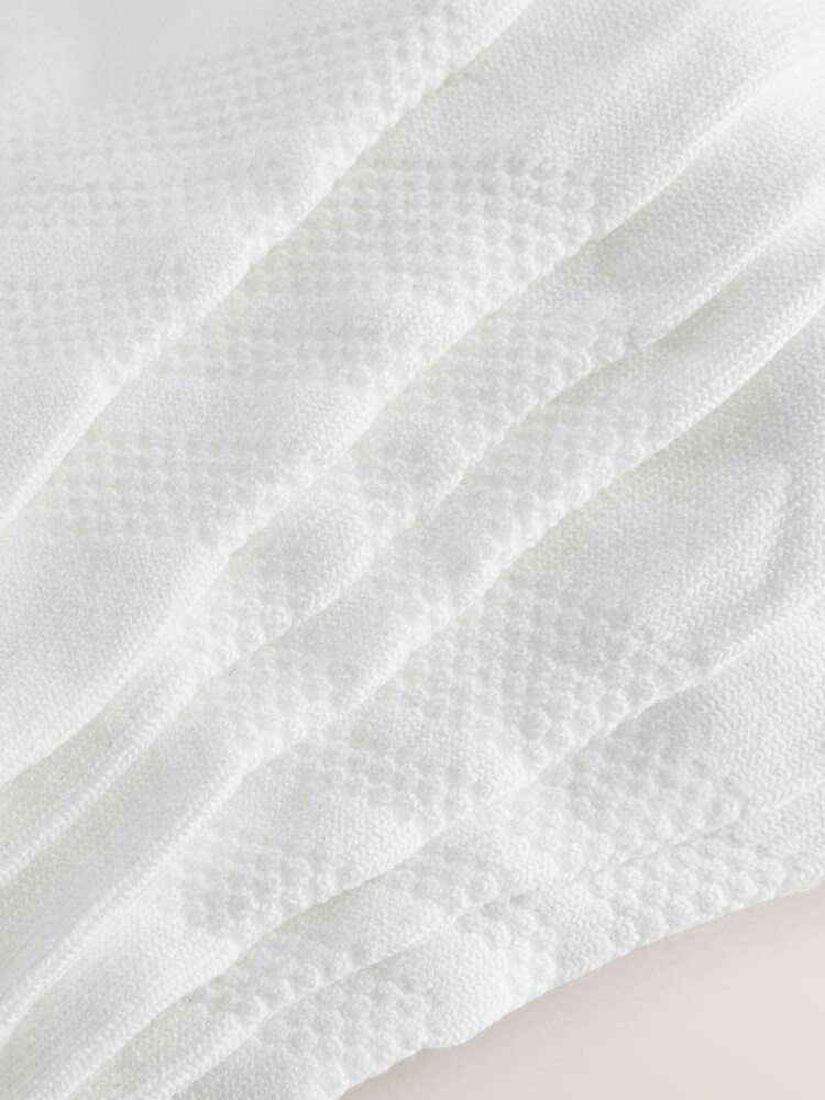 White Chevron Low Rise Sport Trainer Socks 7 Pack - Image 10 of 10 White Chevron Low Rise Sport Trainer Socks 7 Pack - Image 10 of 10