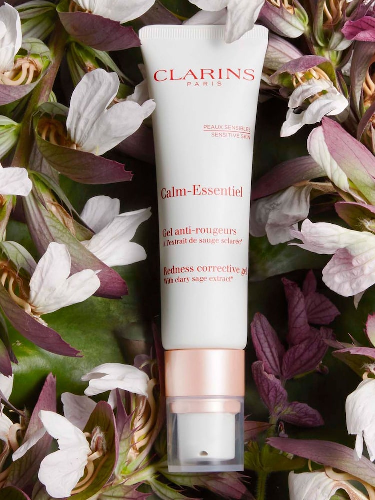 Clarins Calm Essentiel Redness Corrective Gel 30ml - Image 5 of 5