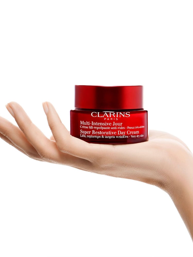 Clarins Super Restorative Day Cream Very Dry Skin 50ml - Image 4 of 4
