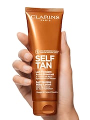 Clarins Self Tanning Milky Lotion 125ml - Image 3 of 5