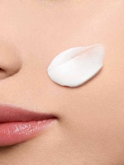 Clarins Hydra Essentiel Night Cream - Image 2 of 5