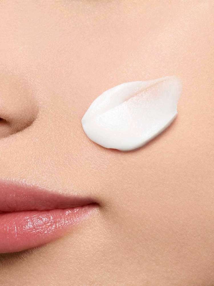 Clarins Hydra Essentiel Night Cream - Image 2 of 5