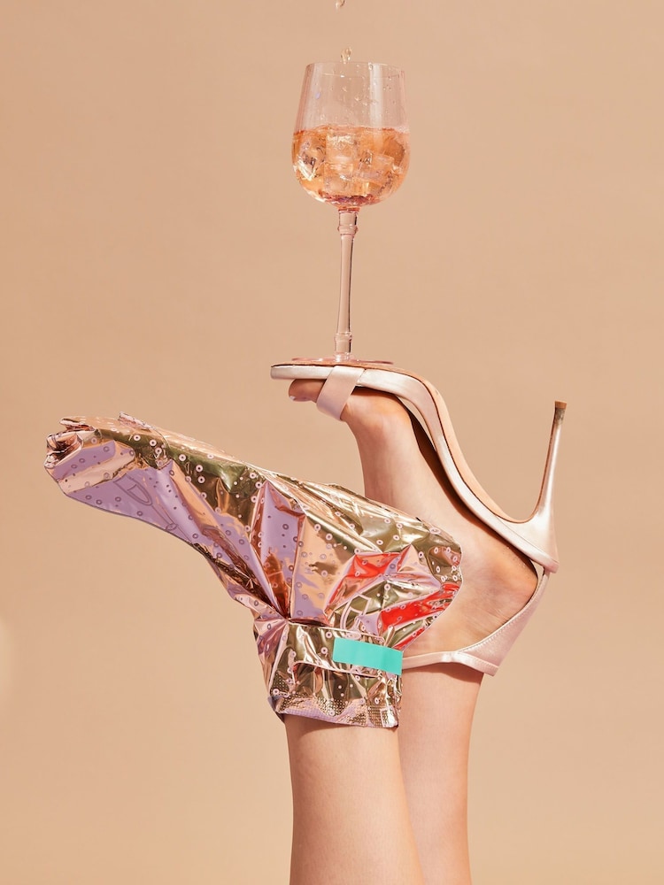 Patchology Rosé Toes Renewing Foot Mask - Image 5 of 5