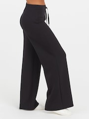 Spanx Black AirEssentials® Petite Wide Leg Pants - Image 4 of 4