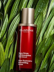 Clarins Super Restorative Remodelling Serum 50ml - Image 2 of 5