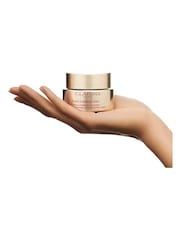 Clarins Nutri-Lumière Day Cream 50ml - Image 3 of 4