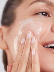 ELEMIS Dynamic Resurfacing Facial Wash 200ml - Image 4 of 6