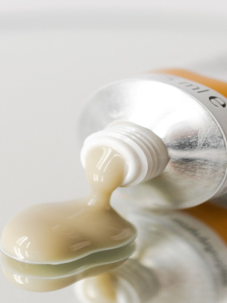 Dr. Hauschka Cleansing Balm 75ml - Image 2 of 3