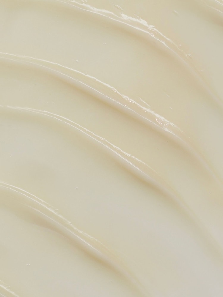 Emma Hardie Midas Touch Super Serum 30ml - Image 2 of 4 Emma Hardie Midas Touch Super Serum 30ml - Image 2 of 4