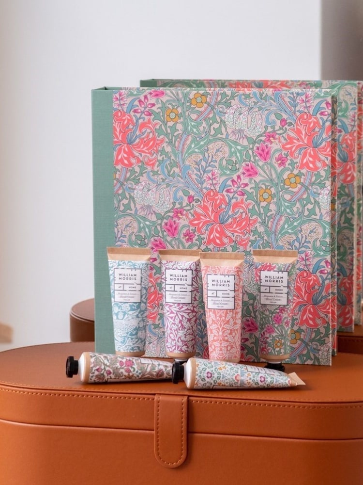 William Morris At Home Hand Cream Library Gift Set - Image 2 of 5