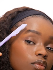 Brush Works Precision Eyebrow Razor (Pack of 3) - Image 2 of 4