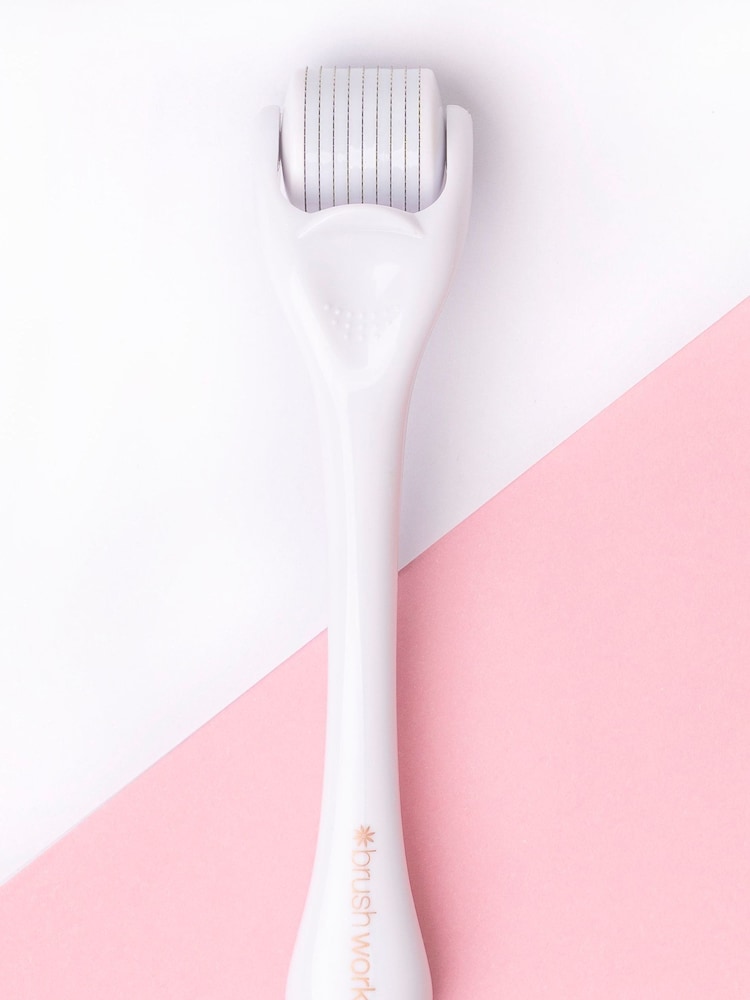 Brush Works Micro Needle Derma Roller - Image 2 of 4