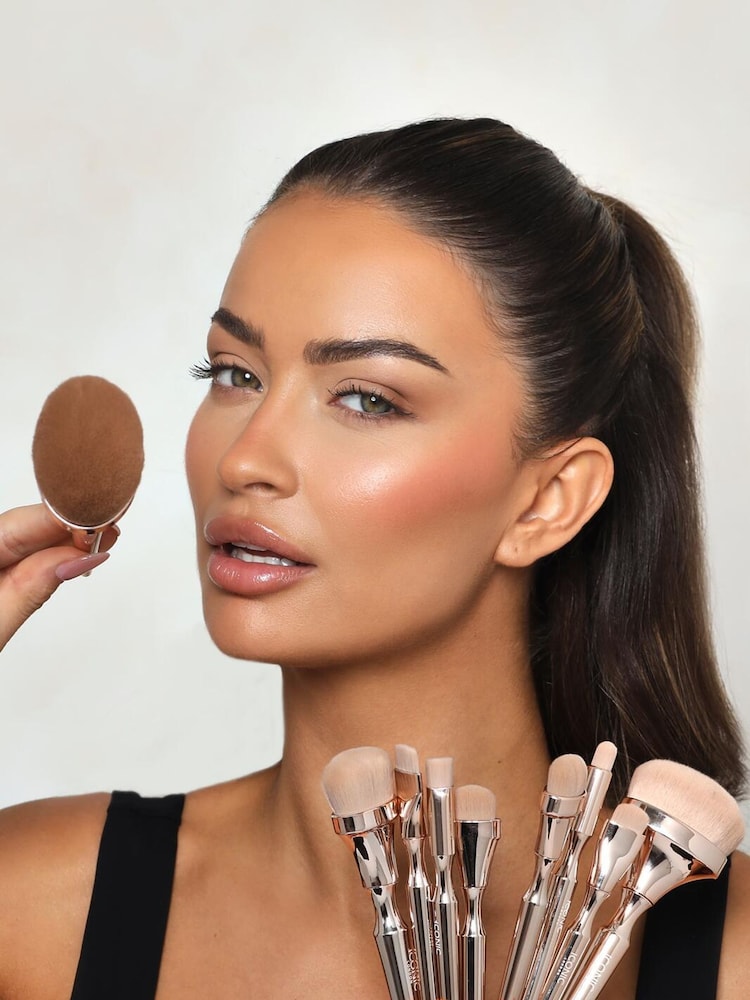 ICONIC London HD Blend Complete Makeup Brush Set - Image 4 of 4