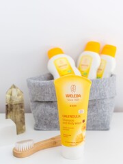 Weleda Calendula Shampoo And Body Wash 200ml - Image 3 of 5
