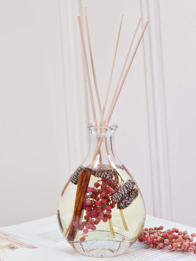 Stoneglow Goji Berry & Rose 180ml Natures Gift Reed Diffuser - Image 2 of 3