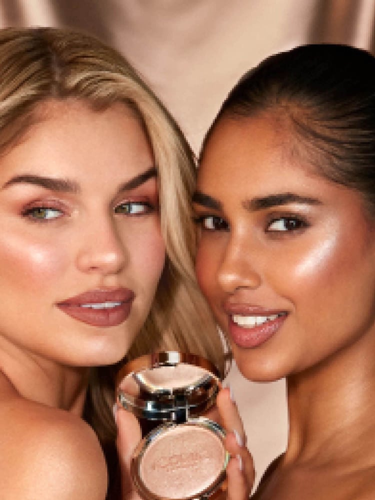 ICONIC London Lit and Luminous Baked Highlighter - Image 4 of 4