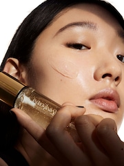 Yves Saint Laurent Touche Éclat Blur Primer - Image 5 of 5
