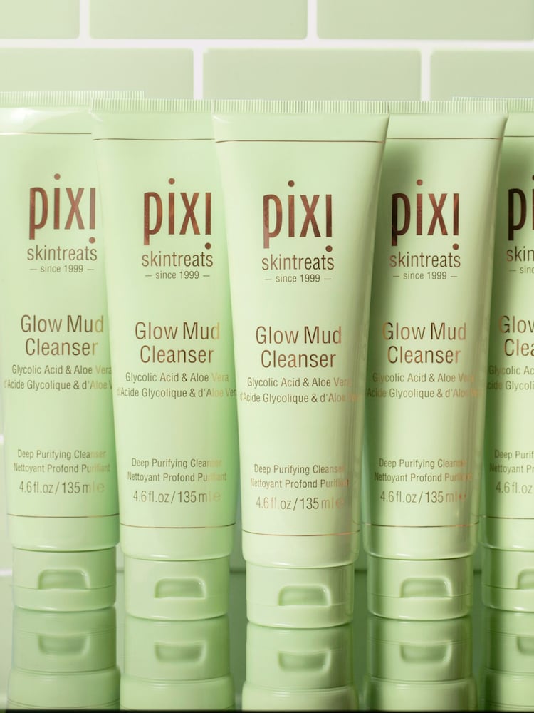 Pixi Glow Mud Cleanser 135ml - Image 4 of 4
