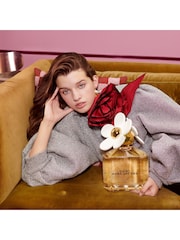Marc Jacobs Daisy Eau de Toilette 50ml, Body Lotion 75ml & Shower Gel 75ml Gift Set (Worth £105) - Image 4 of 5