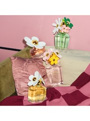 Marc Jacobs Daisy Eau de Toilette 50ml, Body Lotion 75ml & Shower Gel 75ml Gift Set (Worth £105) - Image 5 of 5