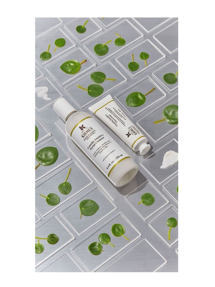 Kiehls Centella Sensitive Facial Cleanser 250ml - Image 3 of 3