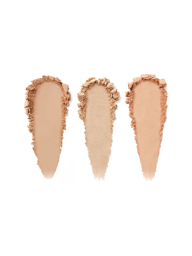 Bobbi Brown Illuminating Nude Finish Powder - Image 2 of 2
