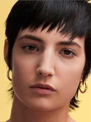 MAC Studio Radiance Face and Body Radiant Sheer Foundation - Image 2 of 5