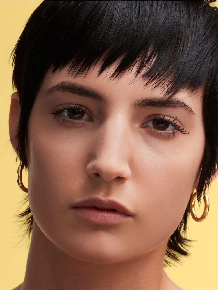 MAC Studio Radiance Face and Body Radiant Sheer Foundation - Image 2 of 5