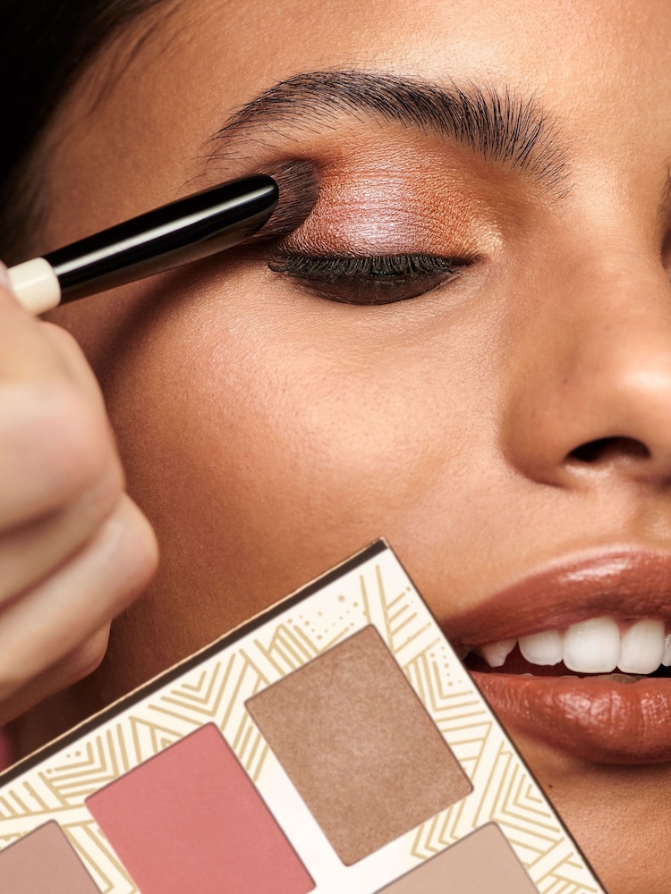 Bobbi Brown Dual Ended Full Coverage Eye Brush - Image 2 of 3