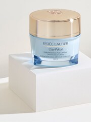 Estée Lauder Daywear Creme SPF 15 Dry 50ml/1.7oz - Image 4 of 4