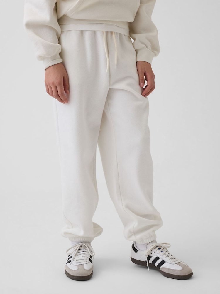 Weiß - Gap Vintage Soft Relaxed Jogginghose (4-13Jahre) - Bild 1 von 6 Weiß - Gap Vintage Soft Relaxed Jogginghose (4-13Jahre) - Bild 1 von 6