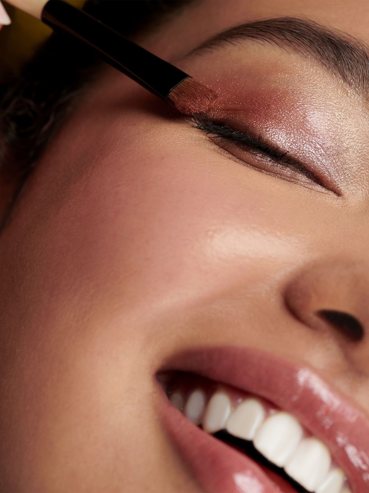 Bobbi Brown Eye Shadow Brush - Image 2 of 2