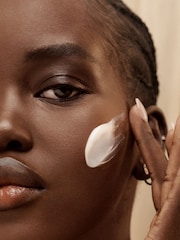Estée Lauder Revitalizing Supreme+ Youth Power Creme Moisturiser 50ml - Image 5 of 6