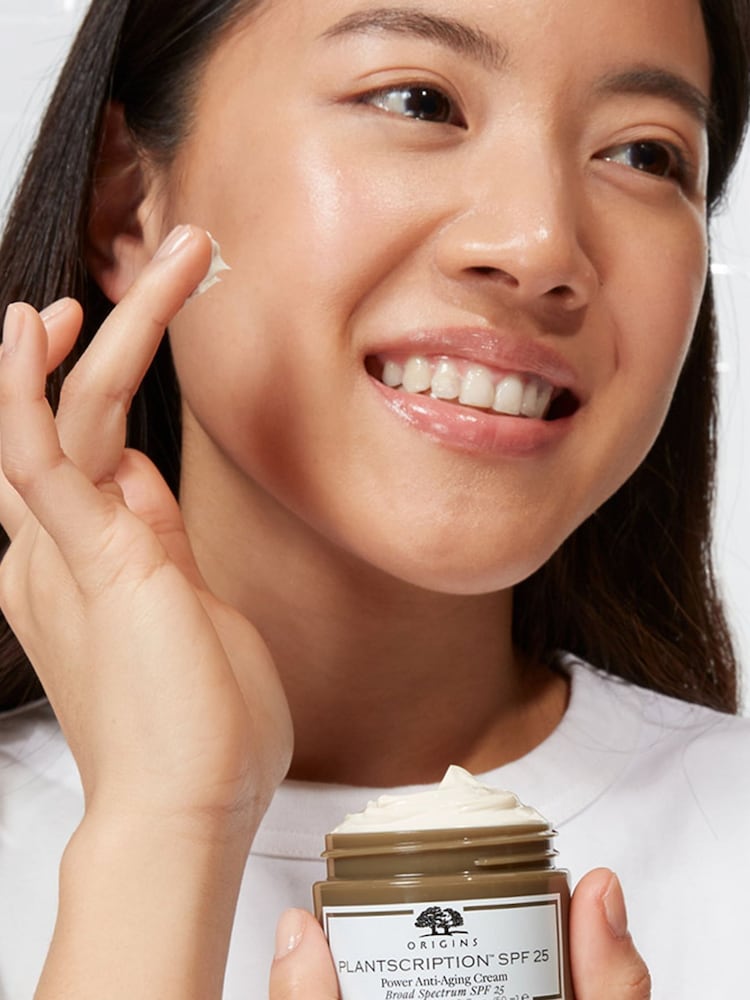 Origins Plantscription Spf 25 Power Anti-Aging Cream 50ml - Image 5 of 5 Origins Plantscription Spf 25 Power Anti-Aging Cream 50ml - Image 5 of 5