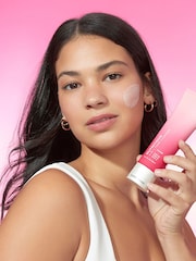 Estée Lauder Nutritious 2-in-1 Foam Cleanser 125ml - Image 3 of 5