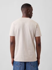 Κρεμ καμουφλάζ - Gap Everyday Soft Logo Κοντομάνικο μπλουζάκι - Εικόνα 2 από 5
