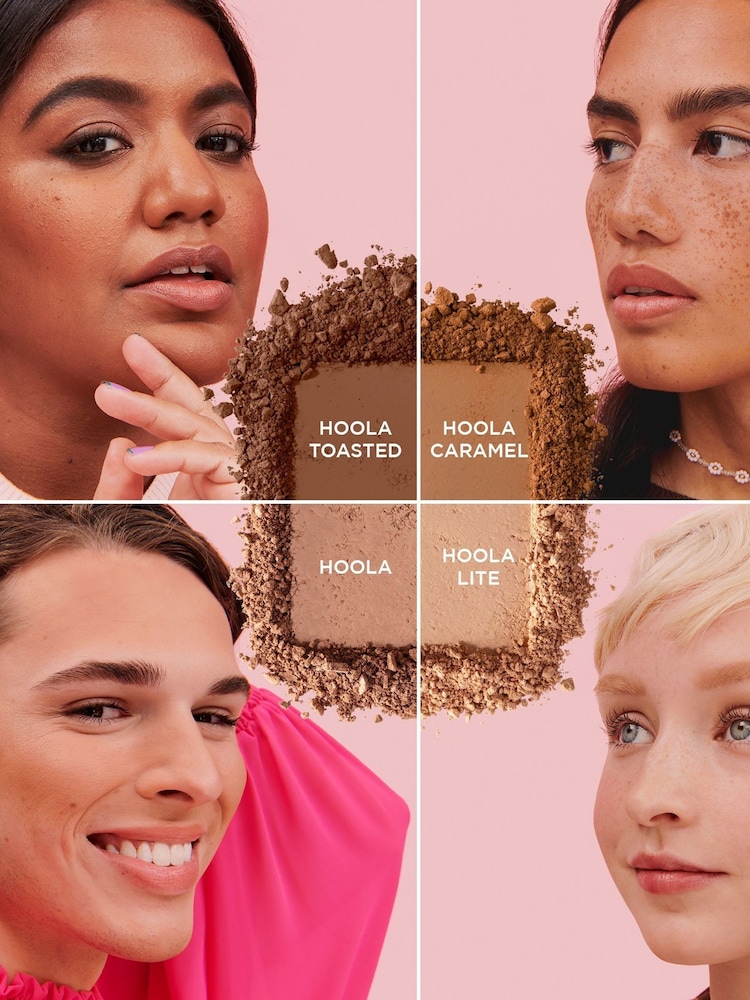 Benefit Hoola Matte Powder Bronzer - Image 2 of 5 Benefit Hoola Matte Powder Bronzer - Image 2 of 5