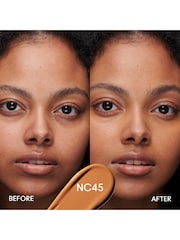MAC Studio Radiance 24Hr Luminous Lift Concealer - Image 4 of 5