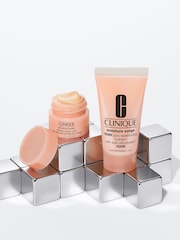 Clinique Merry Moisture: Hydrating Skincare Gift Set (Worth over £37) - Image 2 of 5