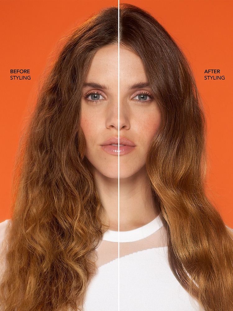 Bumble and bumble Hairdresser's Invisible Oil Shampoo 60ml - Image 3 of 3 Bumble and bumble Hairdresser's Invisible Oil Shampoo 60ml - Image 3 of 3