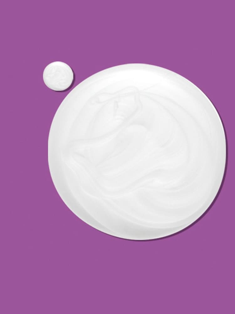 Bumble and bumble Curl Moisturising Shampoo 250ml - Image 2 of 4