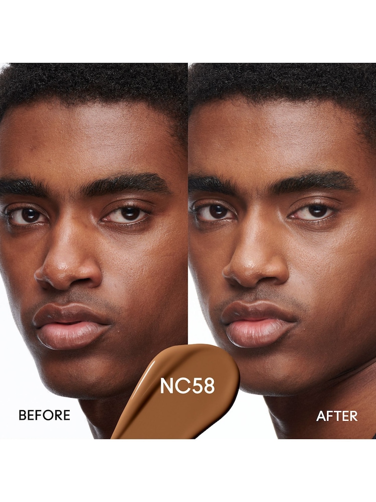 MAC Studio Radiance 24Hr Luminous Lift Concealer - Image 2 of 4 MAC Studio Radiance 24Hr Luminous Lift Concealer - Image 2 of 4