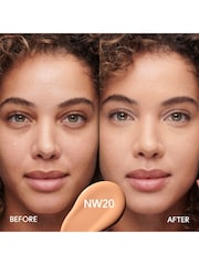MAC Studio Radiance 24Hr Luminous Lift Concealer - Image 2 of 5