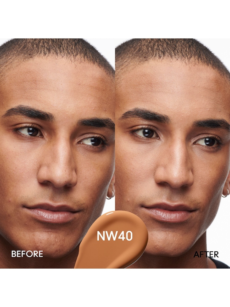 MAC Studio Radiance 24Hr Luminous Lift Concealer - Image 2 of 5 MAC Studio Radiance 24Hr Luminous Lift Concealer - Image 2 of 5