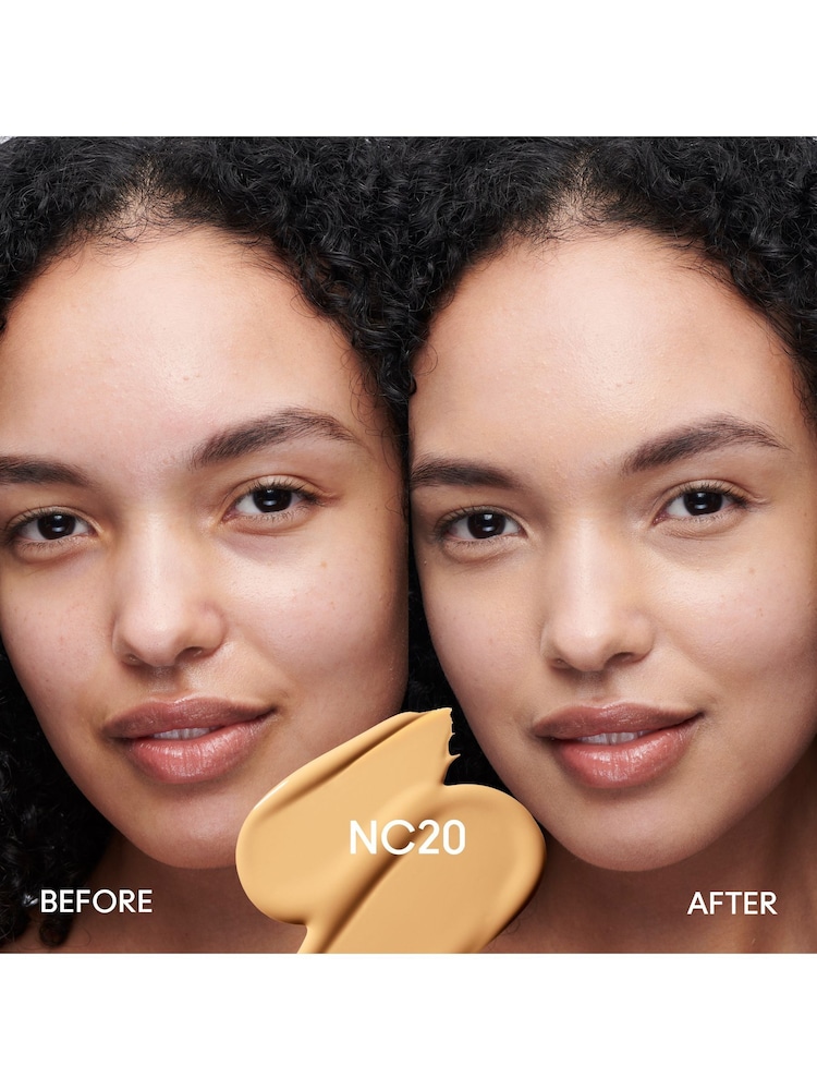 MAC Studio Radiance 24Hr Luminous Lift Concealer - Image 2 of 5 MAC Studio Radiance 24Hr Luminous Lift Concealer - Image 2 of 5