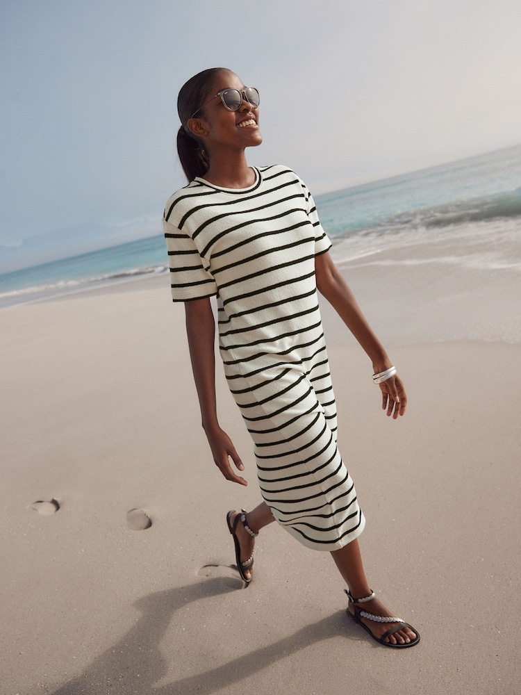 Monochrome Stripe Knitlook Short Sleeve Dress - Image 2 of 7