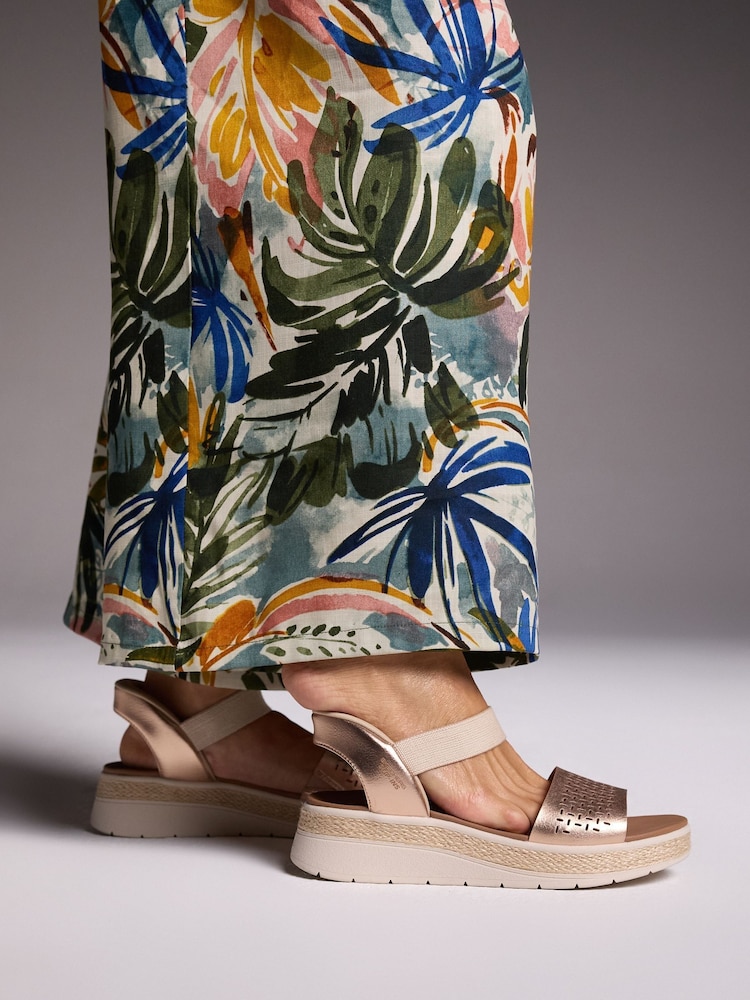 Skechers Gold Gold Bobs Sun Ray Slip In Sandals - Image 3 of 3