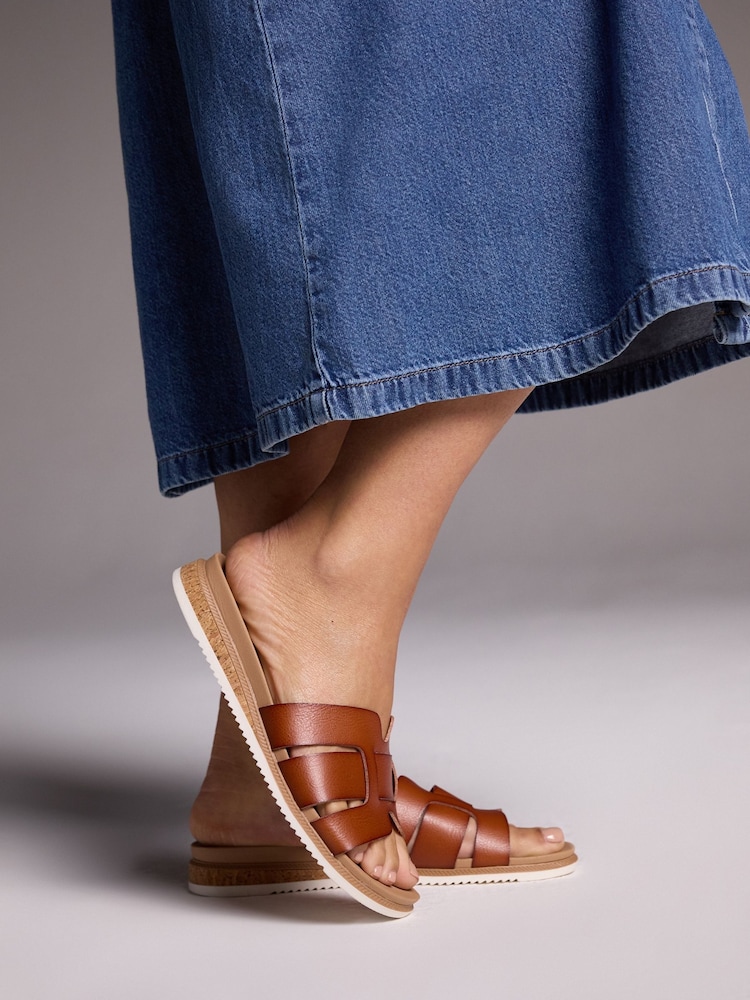 Skechers Brown Desert Kiss Low Peak Look Sandals - Image 1 of 5