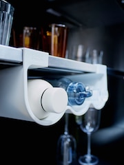 Joseph Joseph CupboardStore™ сөре астындағы қайта пайдалануға болатын бөтелкелерді сақтау орны - 6суретінің 3 суреті