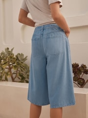 Bleach-Waschung - Lyocell Blend Tie Waist Denim Shorts - Bild 2 von 7